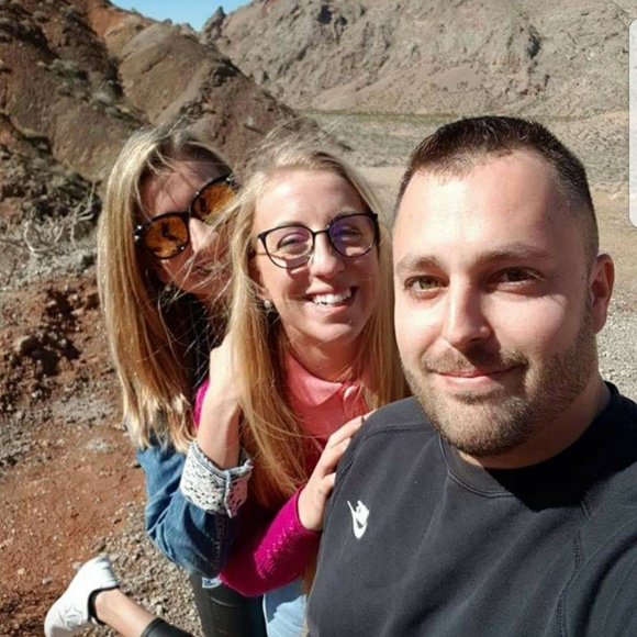 Meet your Posher, Anna - Picture 7 of 7